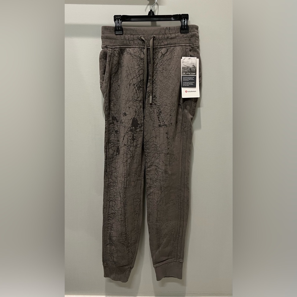 NWT Lululemon Warm Down Jogger 7/8 Length ~ Sz 4 ~ Thread Dye Rover Black